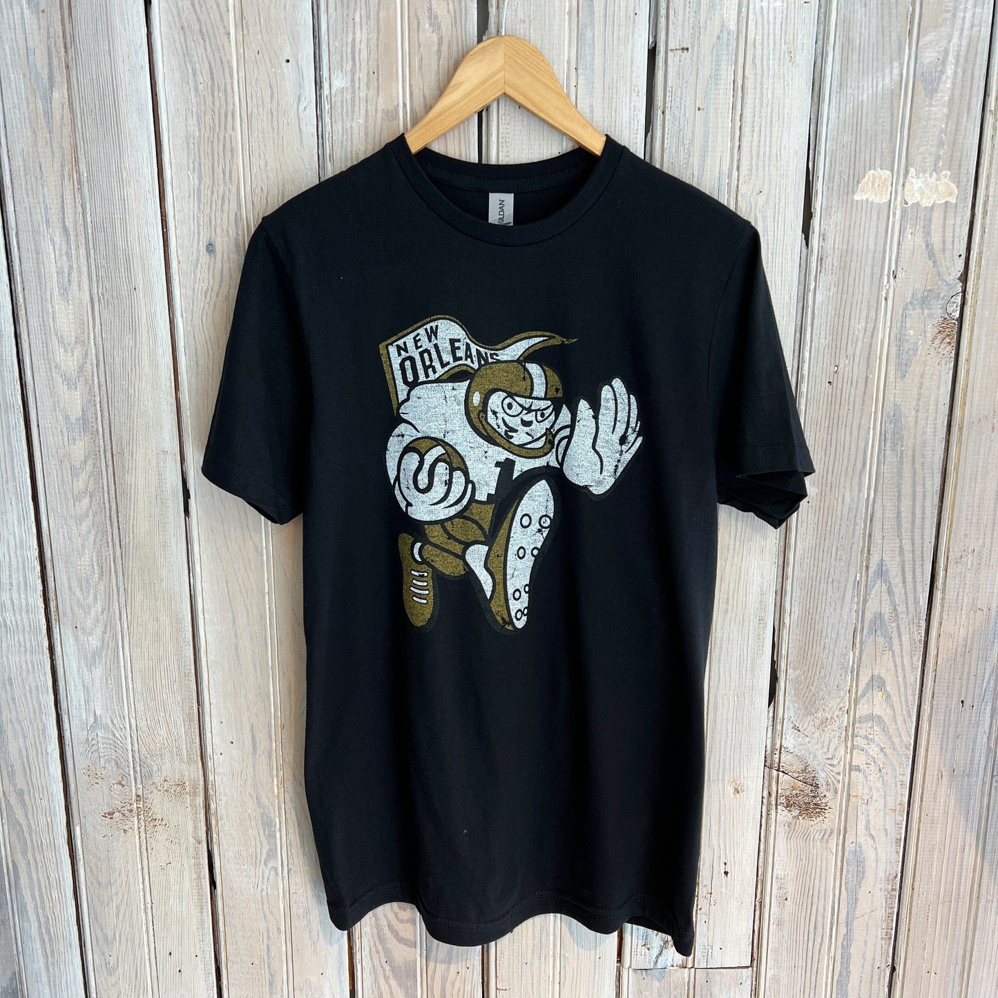 Retro Player Unisex Tee-black