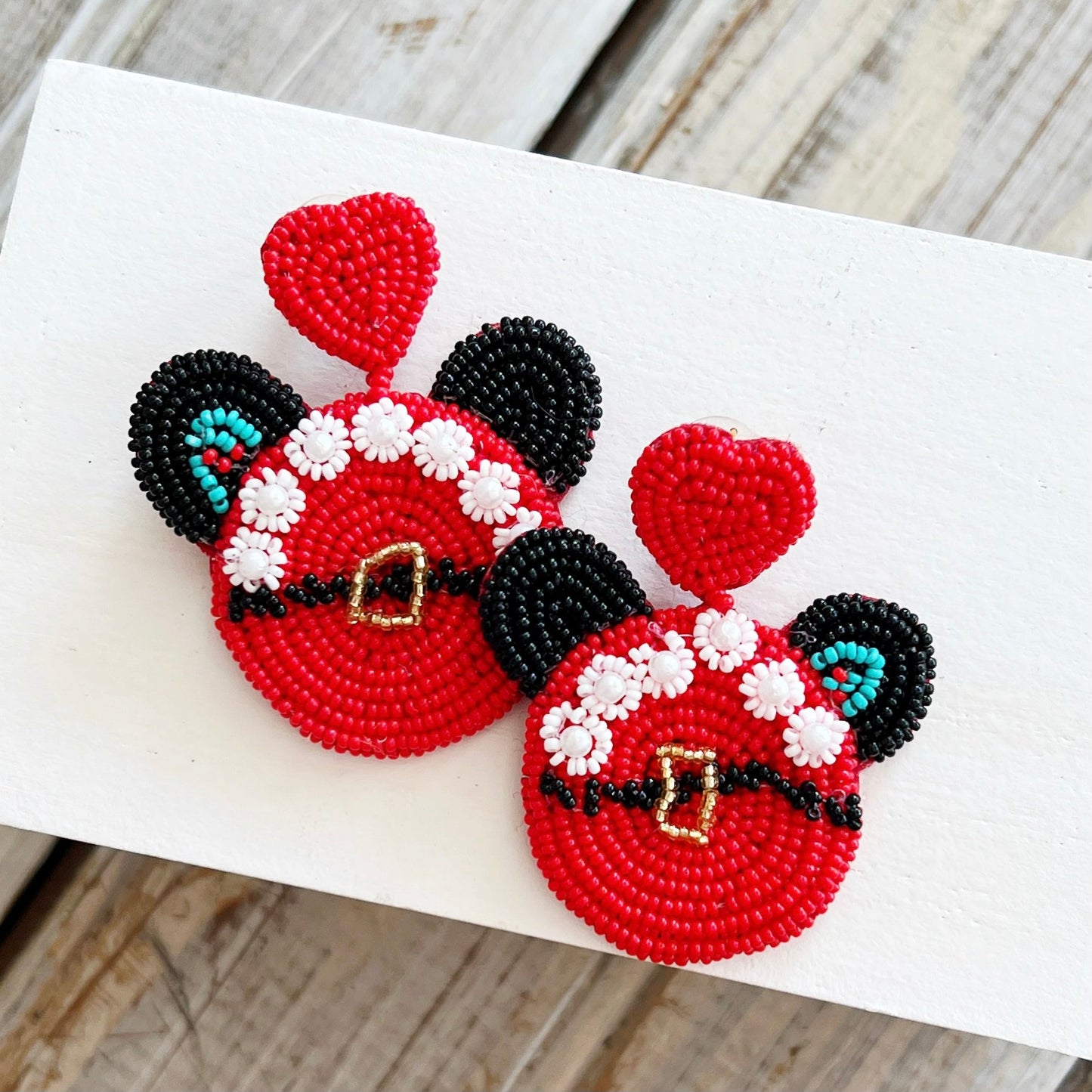 Mrs. Claus Christmas Minnie Earrings